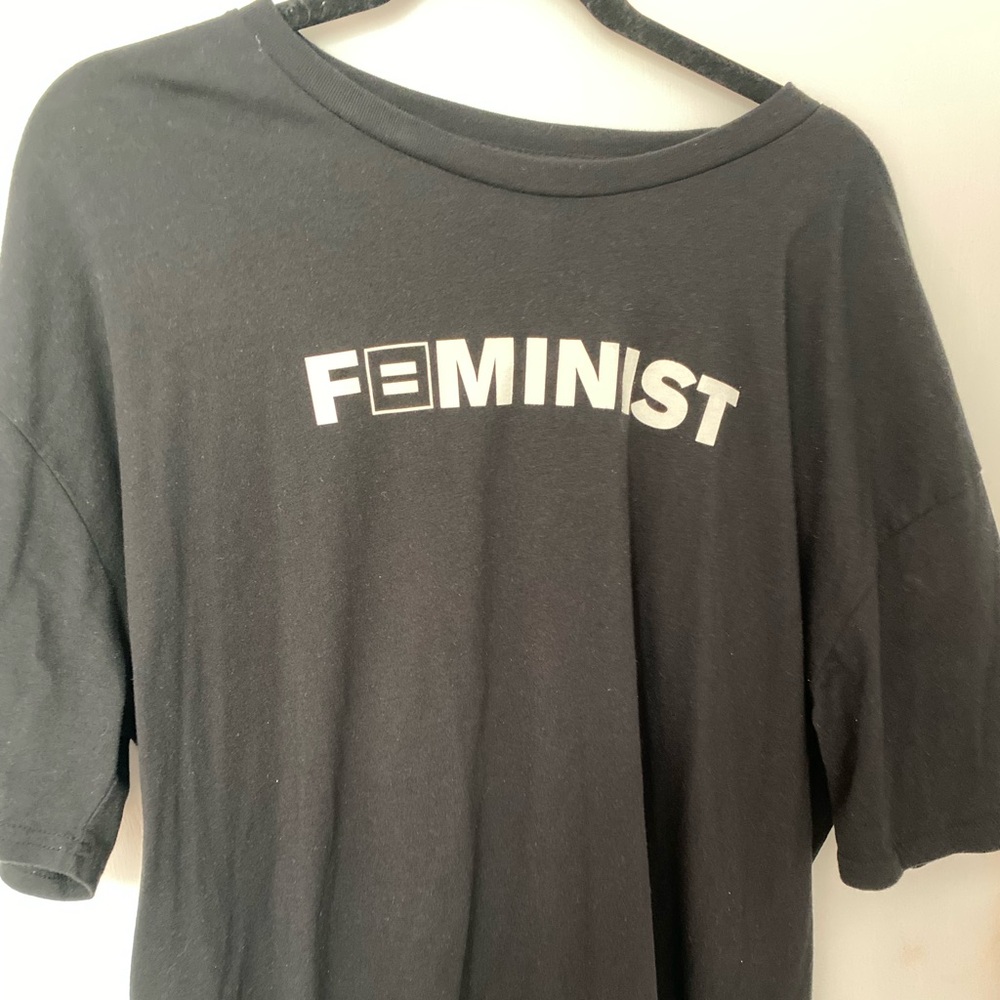 Feminist T-Shirt. 3xl